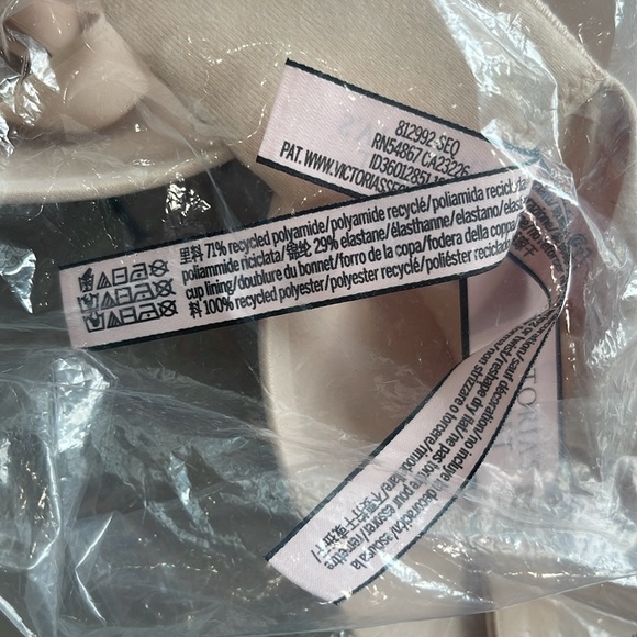 NEW Victoria's Secret Ivory Wireless Push Up Bra 34DDD - Picture 12 of 16